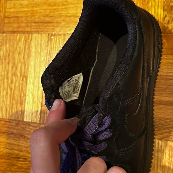 Air Force black with purple laces - Picture 5 of 5